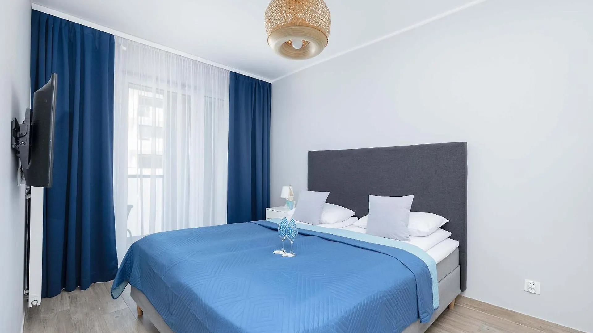 Appartamento Deluxe Apartament Baltic Wave, Basen, Silownia, Parking By Noclegi Renters Kołobrzeg Polonia